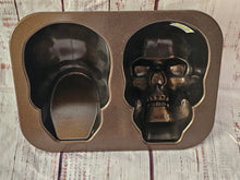 Load image into Gallery viewer, Skull Cake Tin