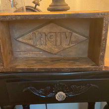 Load image into Gallery viewer, Antique Vintage Brick Mould