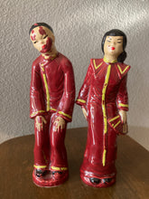 Load image into Gallery viewer, Vintage Oriental Kissing Couple-Red