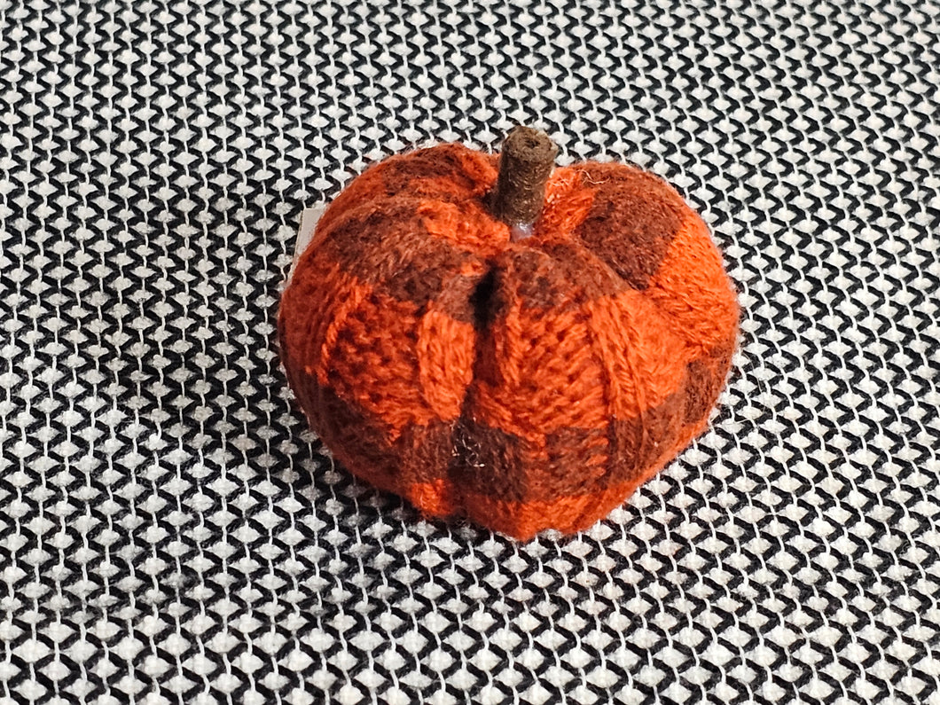 Small Knit Pumpkins