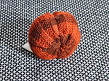 Load image into Gallery viewer, Small Knit Pumpkins
