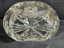 Load image into Gallery viewer, Glass Crystal Fruit Basket
