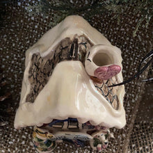 Load image into Gallery viewer, Christmas Mouse House
