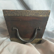 Load image into Gallery viewer, Wooden trinket box
